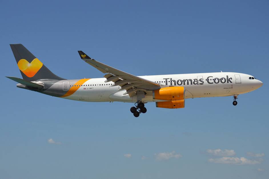 Travel A Thomas Cook Airbus A330 Drew A Giant Heart In The Sky 2+