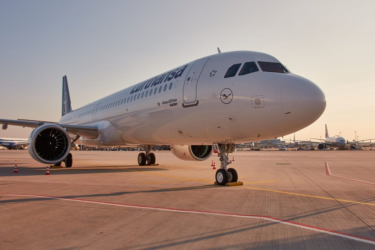 Lufthansa, Airbus, Boeing