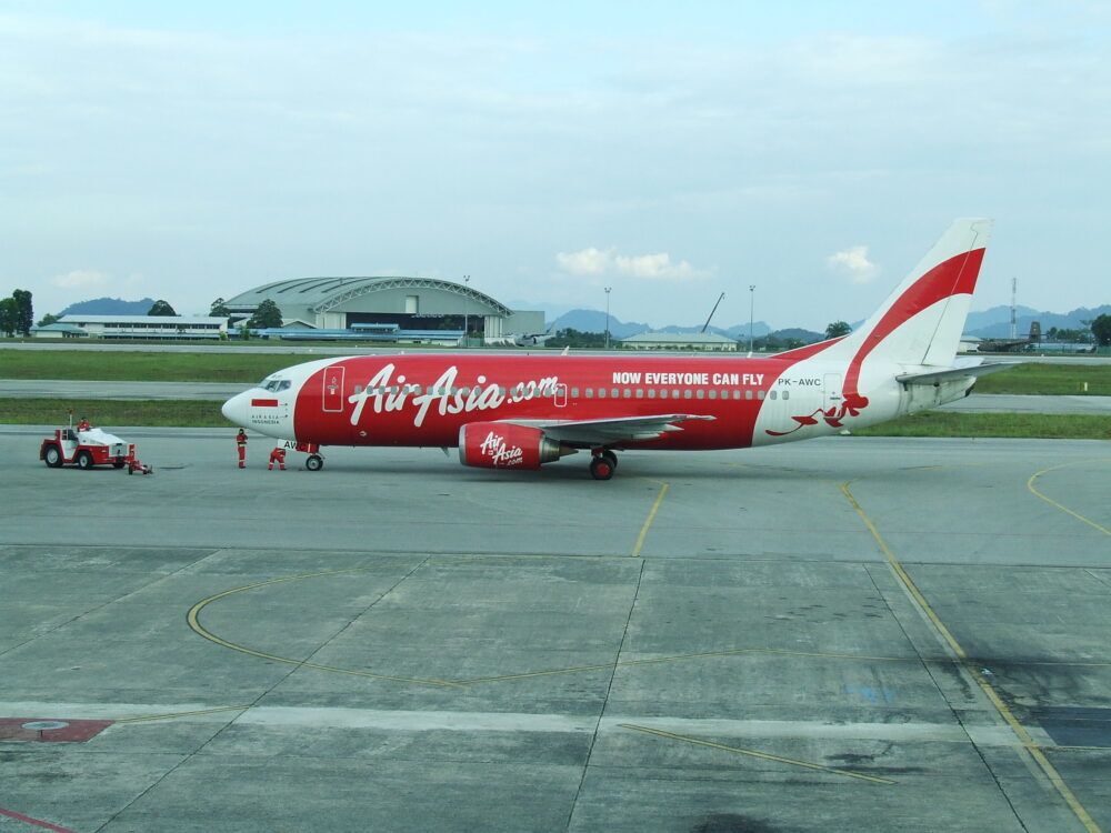 AirAsia Boeing 737-300