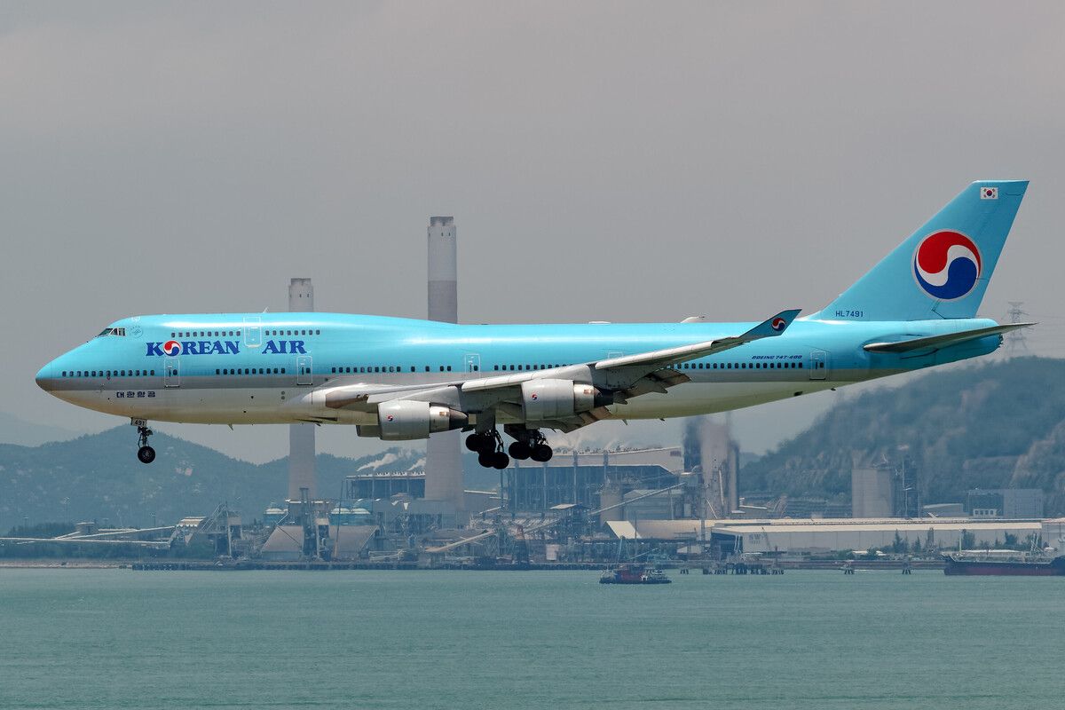Korean Air Boeing 747-400