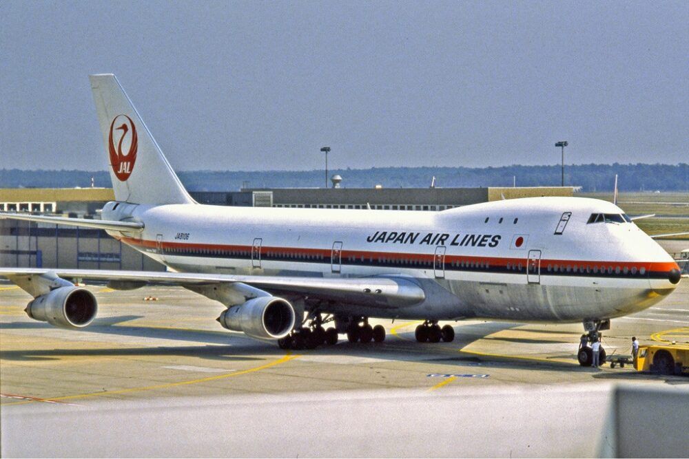 Japan Airlines Boeing 747-200