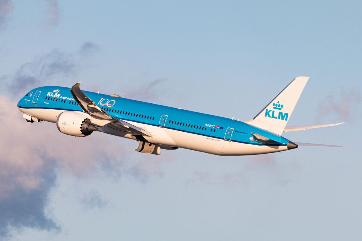 KLM-Boeing-787-9-Dreamliner-PH-BHG-2048x1365