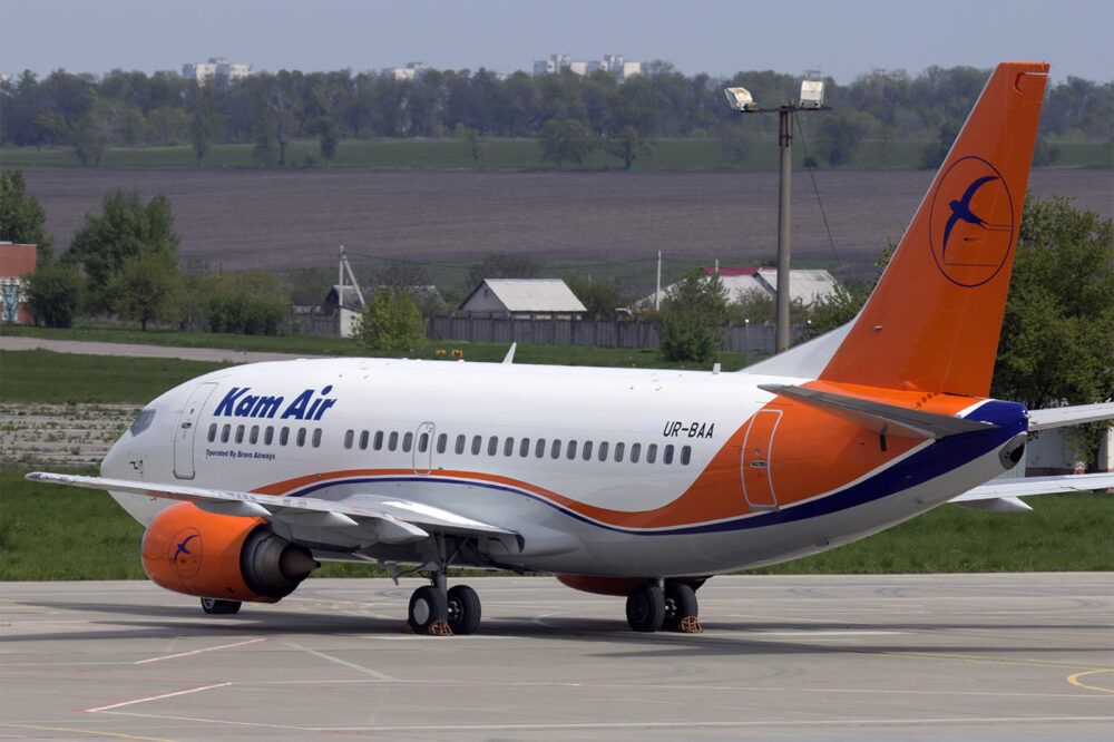 Kam Air 737-500