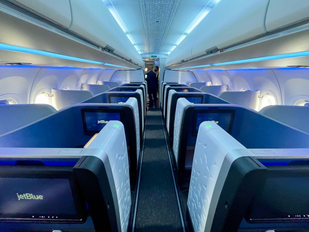 JetBlue A321LR Mint cabin