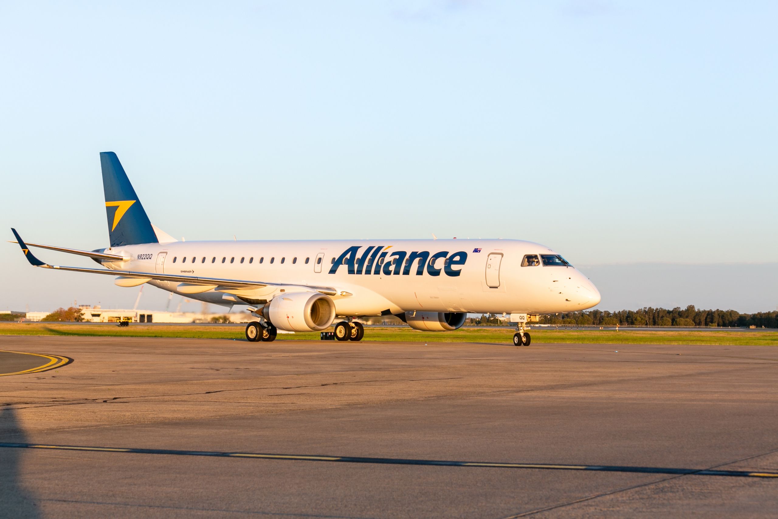 An Alliance Airline Embraer E190