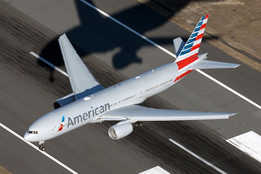 American Airlines B777