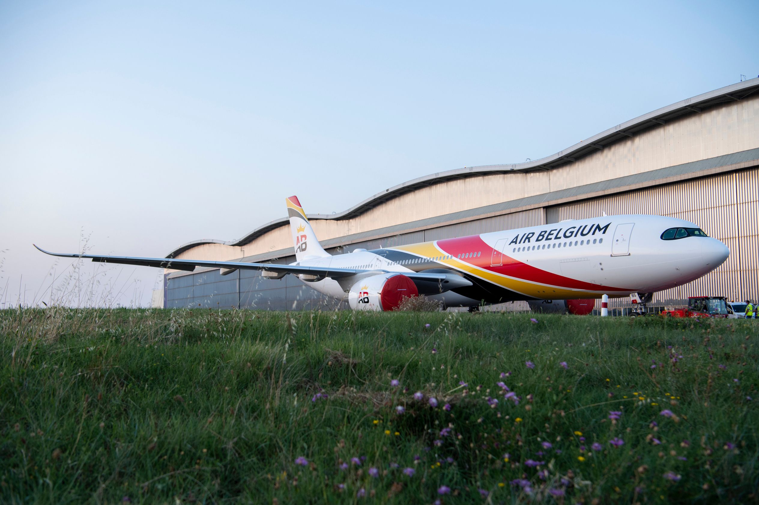Air Belgium, Airbus A330neo, Livery
