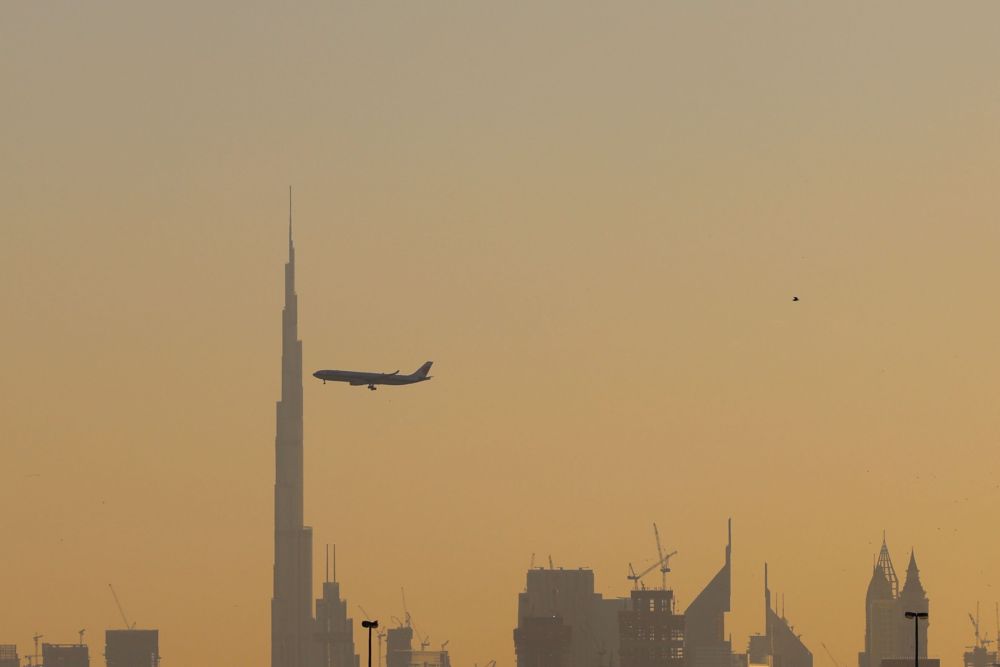 Aircraft Burj Khalifa tower