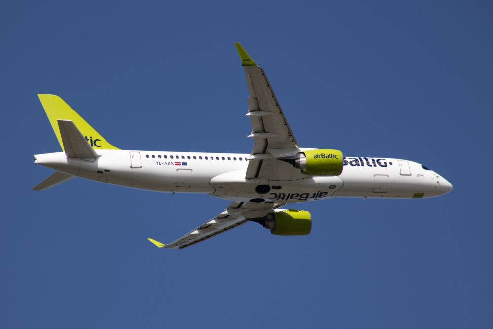 airbaltic Airbus a220