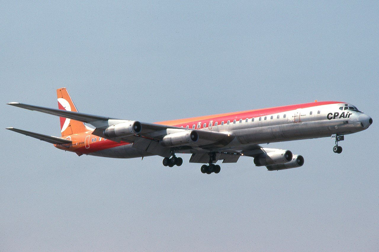 CP Air DC-8