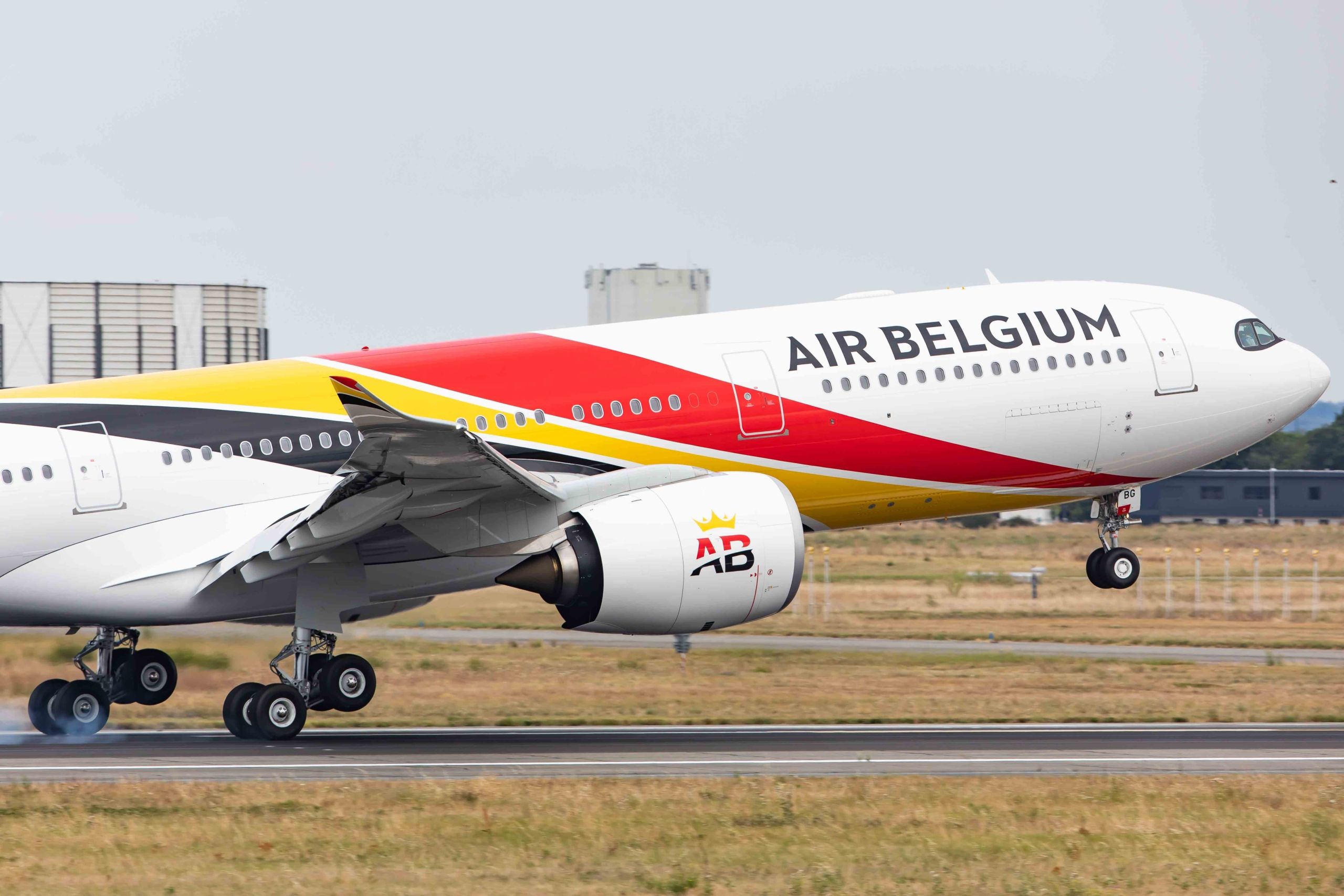 Air Belgium, Airbus A330neo, Livery