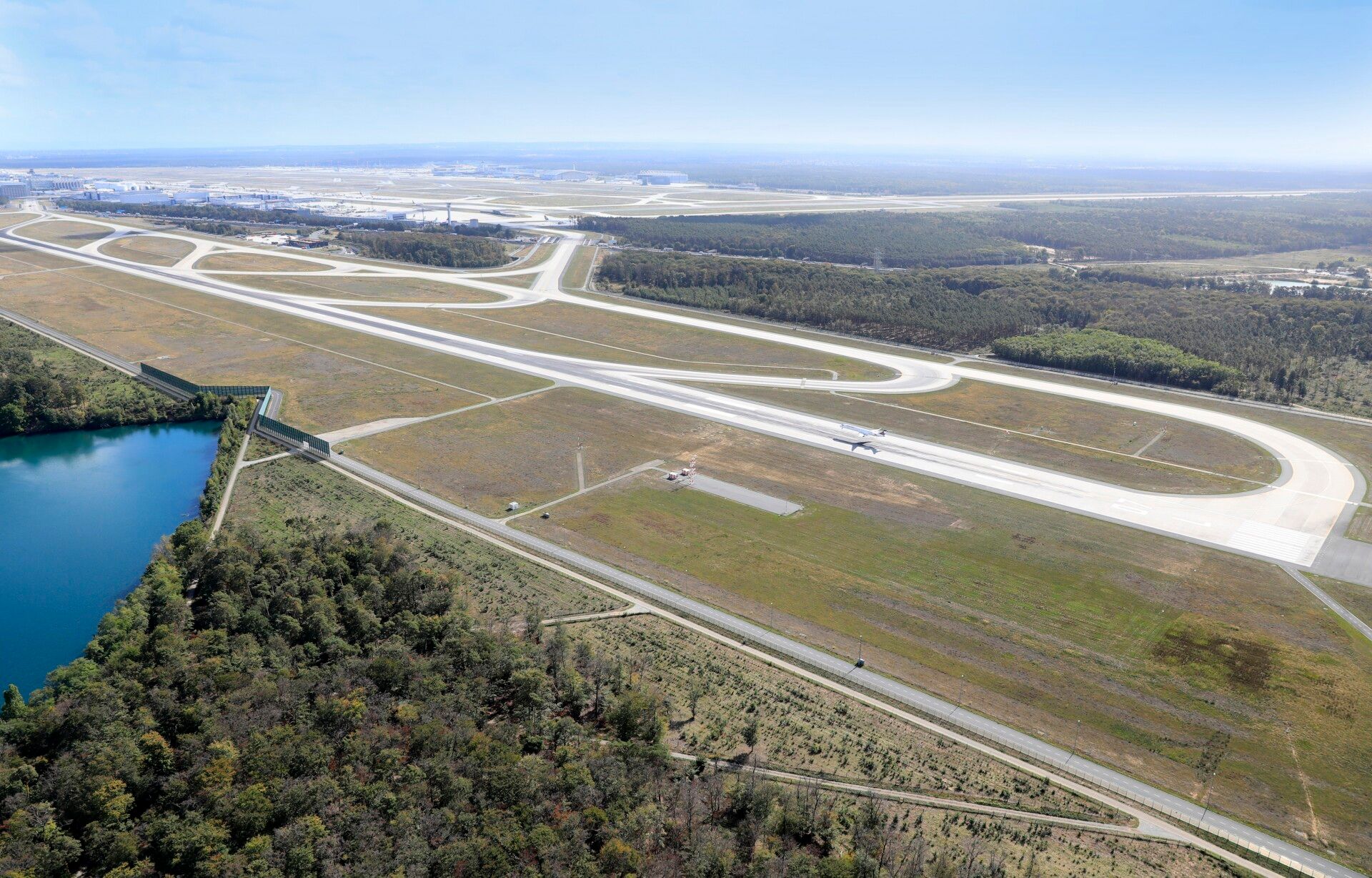 Which Airport's Runways Are Furthest From The Terminal? Which Airport's Runways Are Furthest From The Terminal?