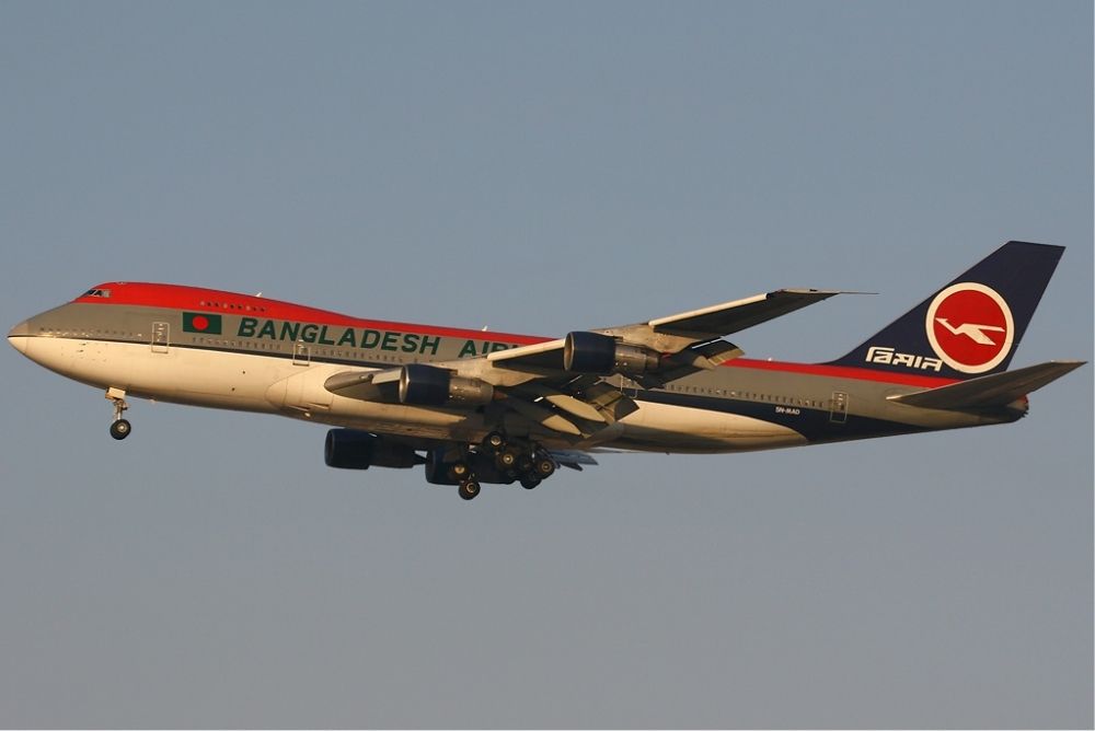 Biman_Bangladesh_Boeing_747-200_KvW