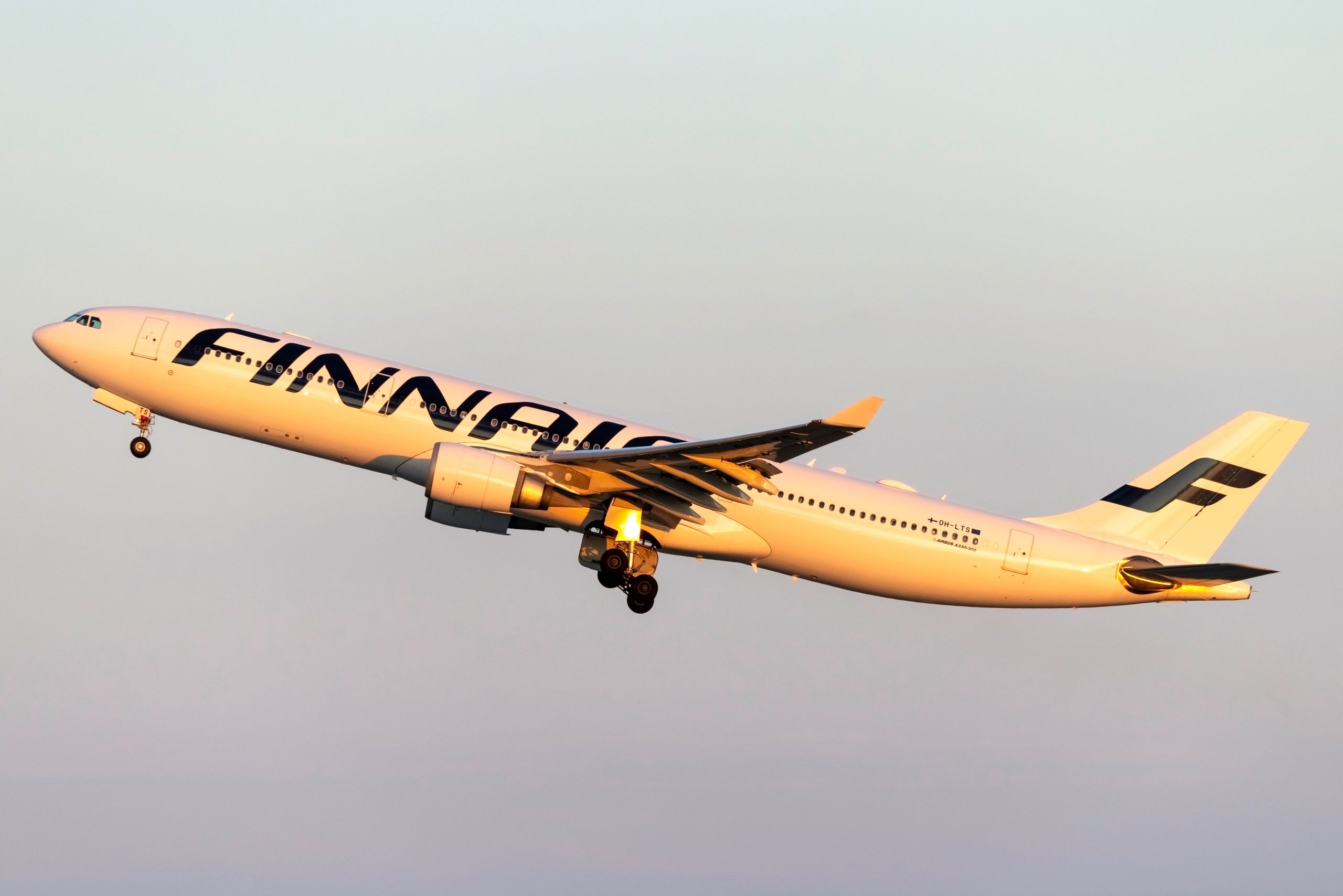 Finnair, North America, Stockholm