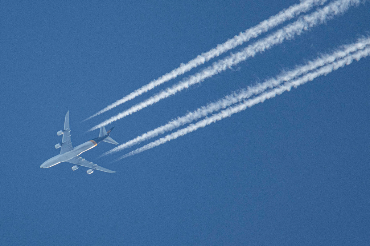 Why Do Aircraft Leave Lines In The Sky?