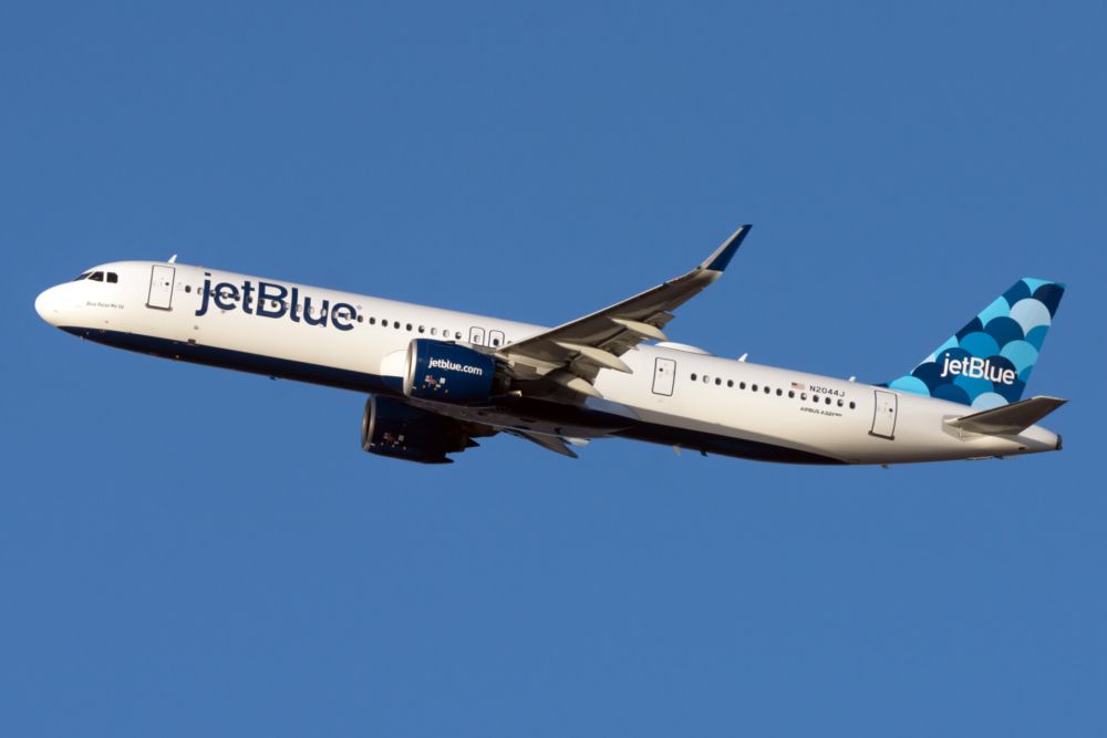 /wordpress/wp-content/uploads/2021/09/JetBlue-Airways-Airbus-A321-271NX-N2044J-2-1-1000x667.jpg