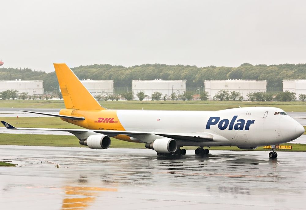 Polar_Air_Cargo_Boeing_747-400F_