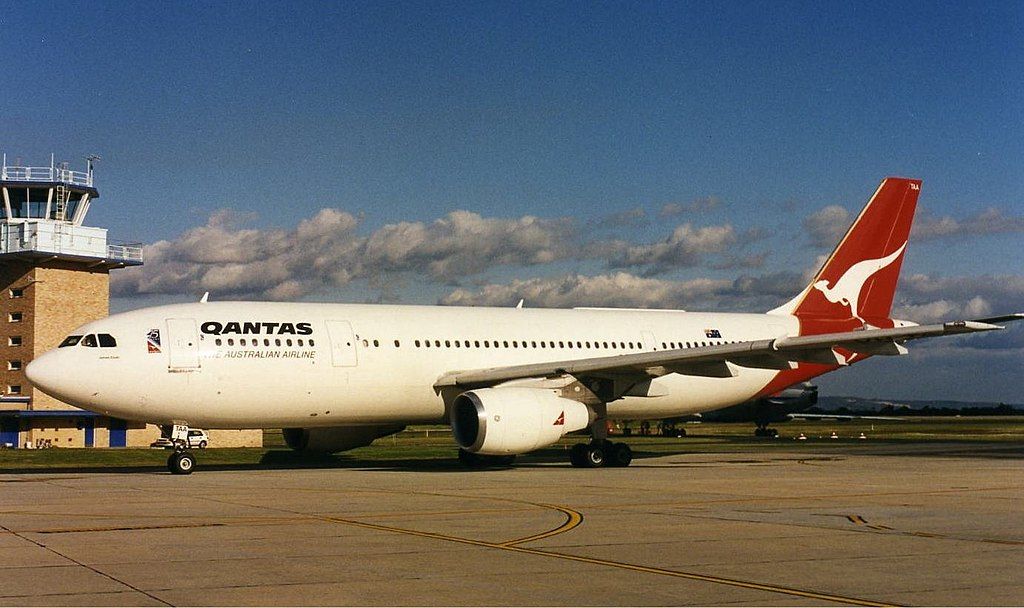 Qantas Airbus A300