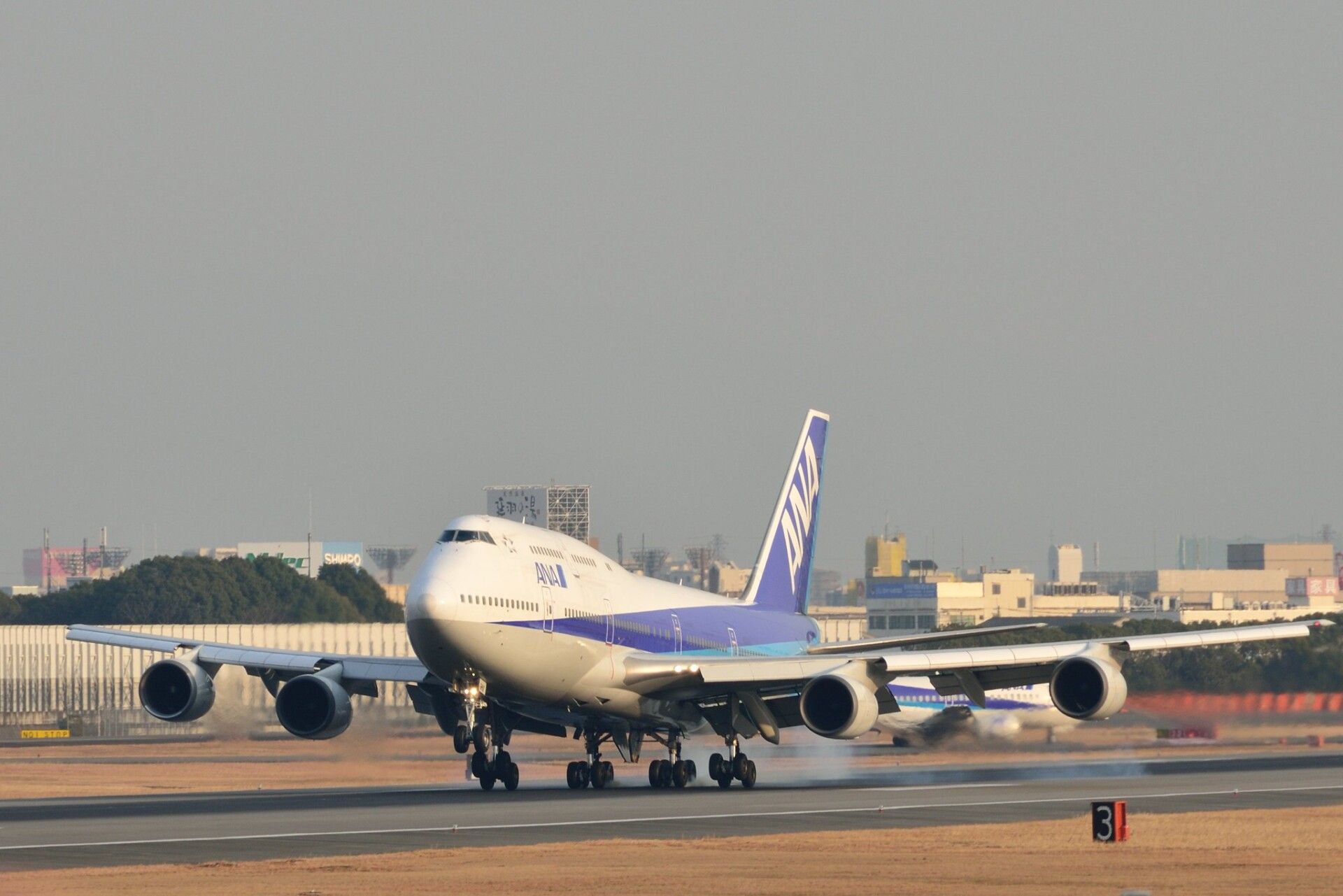 ANA Boeing 747-400D