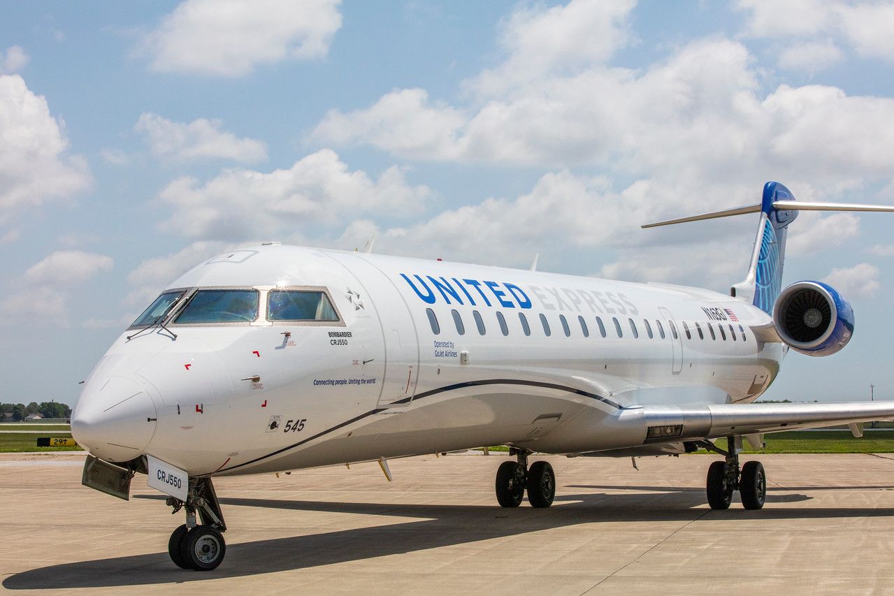 United Schedules Near Hourly Flights Between Newark & Reagan