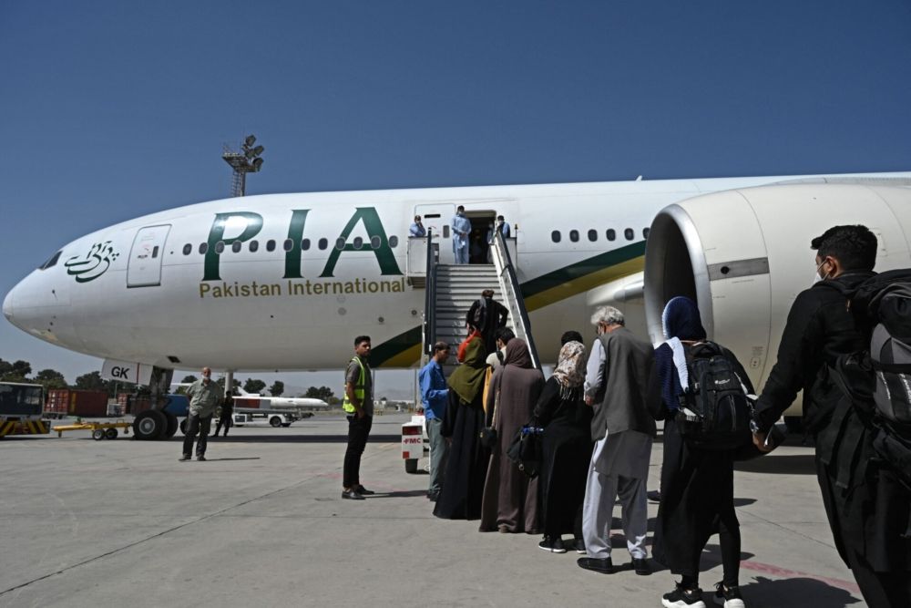 PIA 777 Kabul
