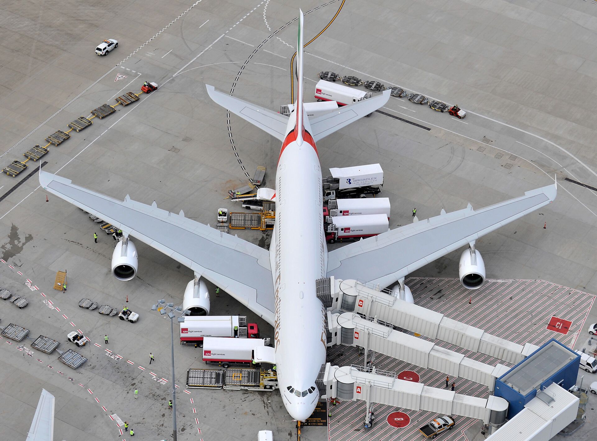 Emirates, Airbus A380, Return