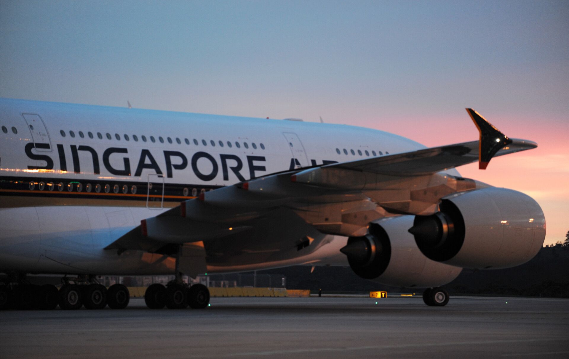 Singapore Airlines A380 Touches Down at Melbourne Airport