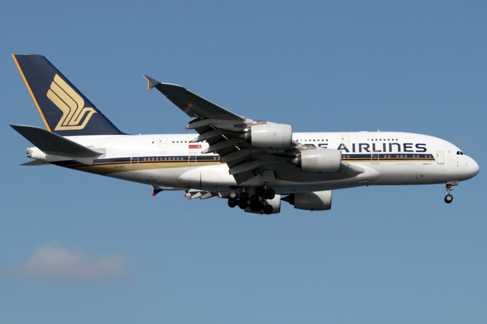 Singapore Airlines Airbus A380-841 9V-SKH