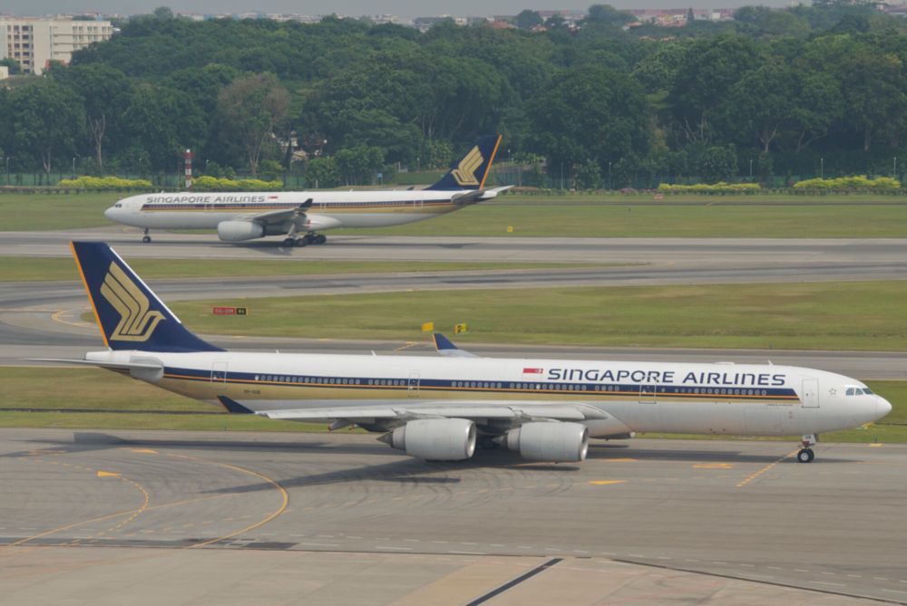 A Singapore A340-500 taxiing to the runway.
