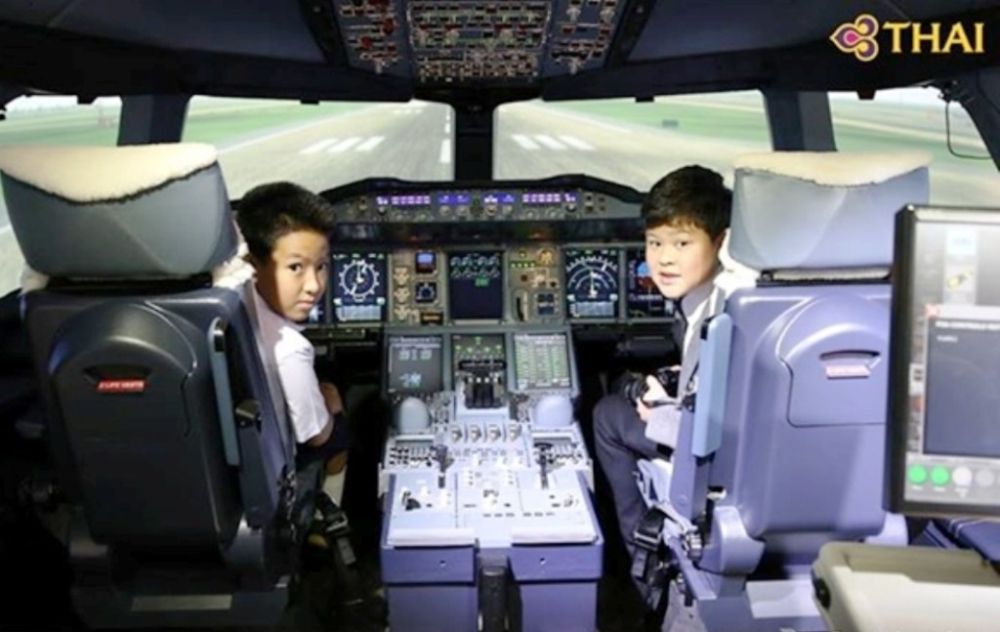Thai flight simulator