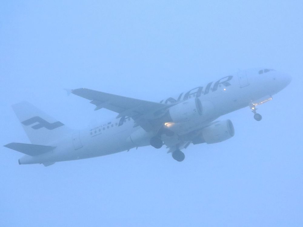 Finnair_Airbus_A319_OH-LVL_flight_AY7001