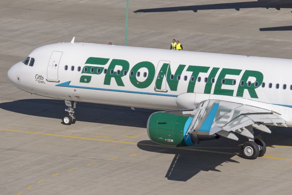Frontier A321ceo taxiing for departure
