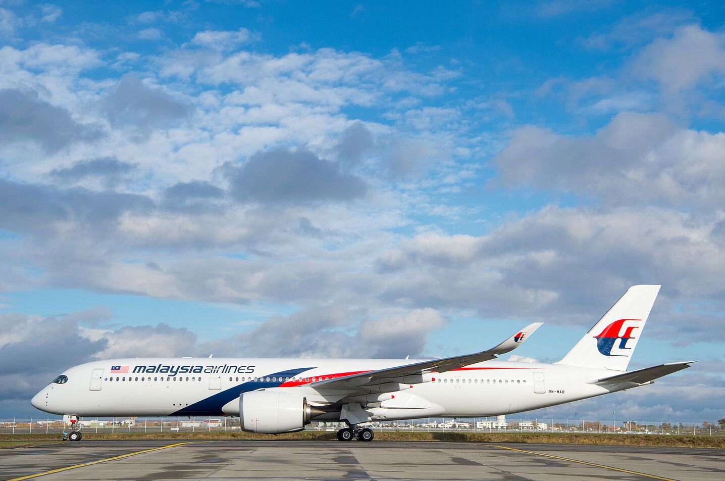 first-a350-xwb-delivery-to-malaysia-airlines-5