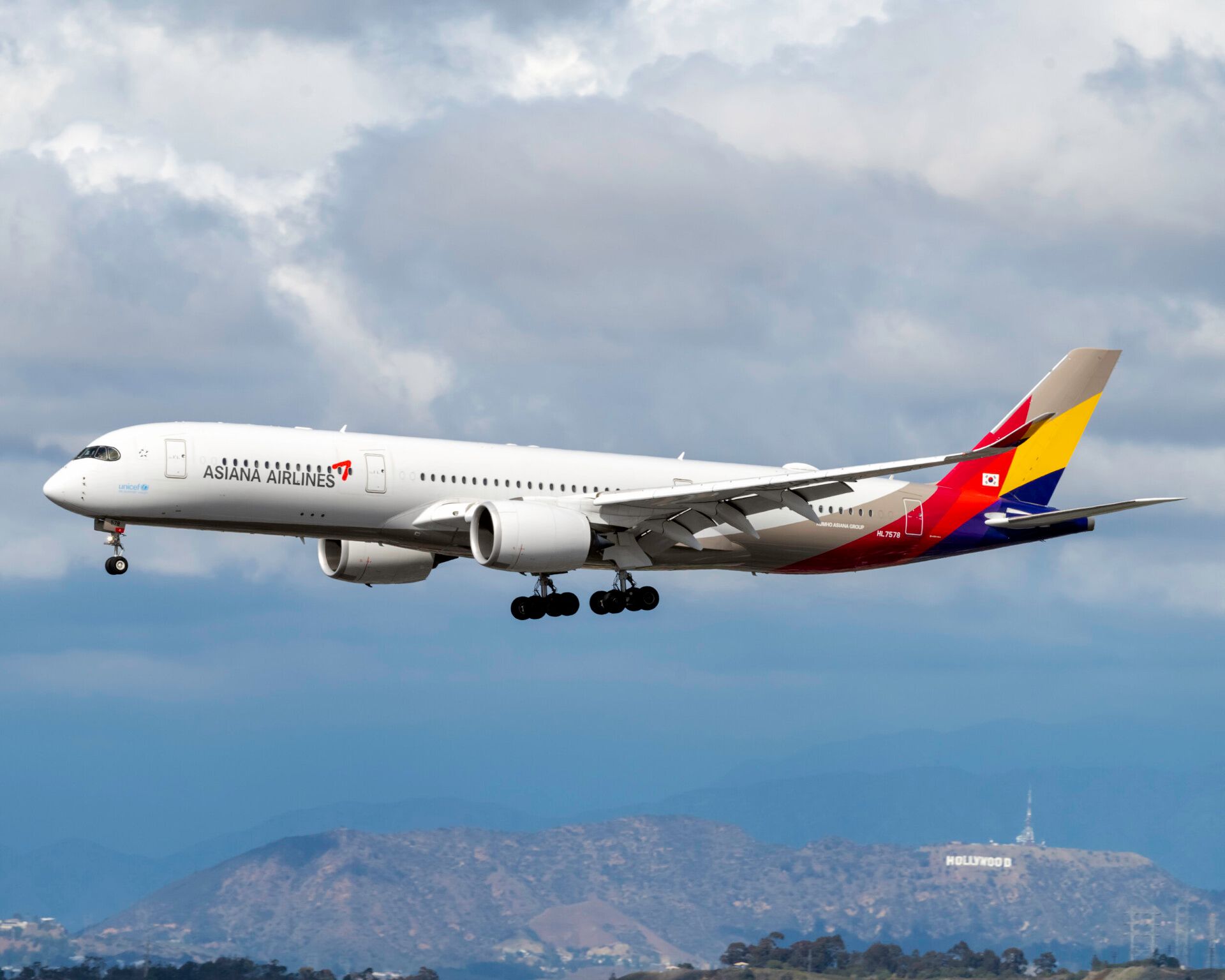 Asiana Airlines A350