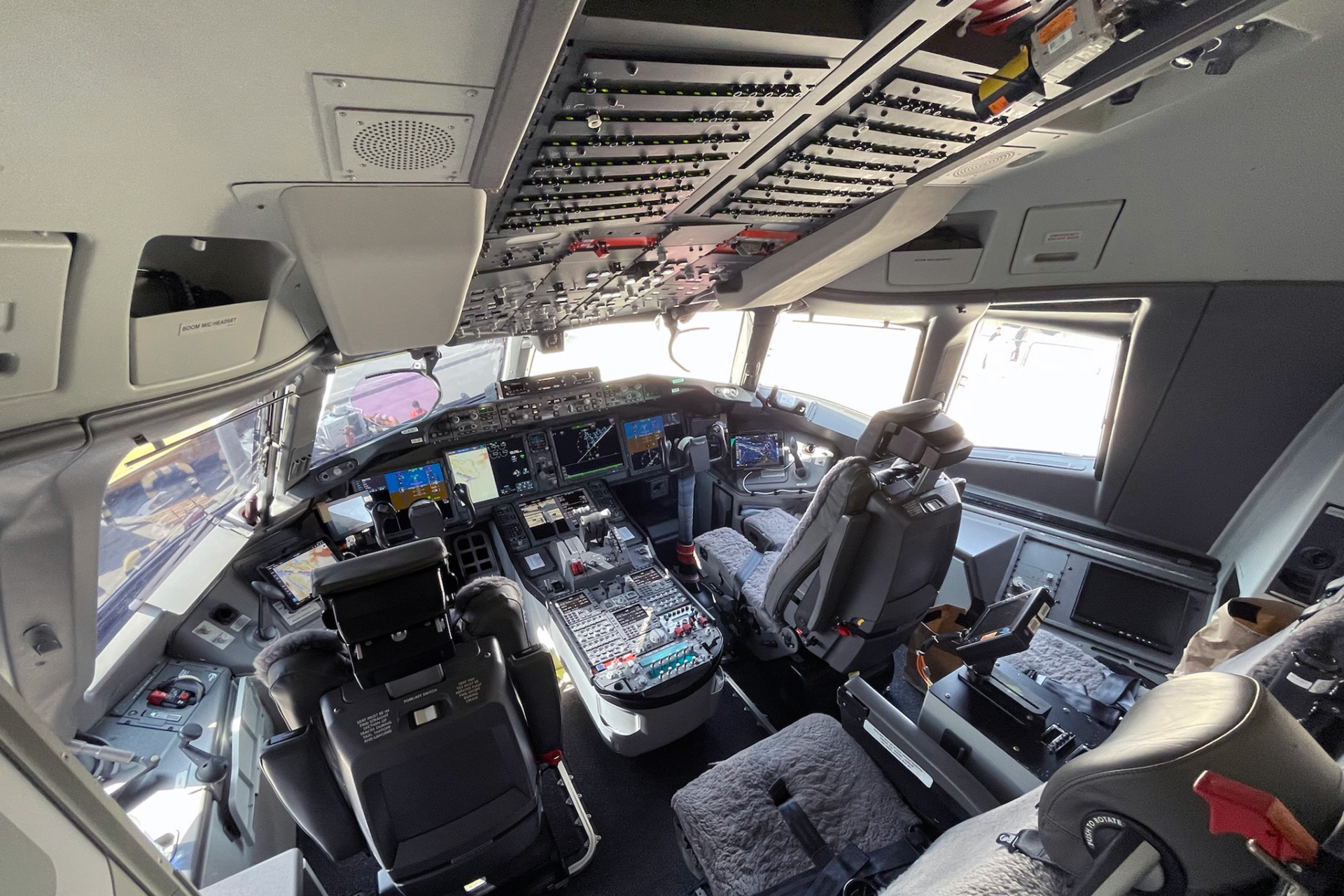 Boeing, 777X, Inside