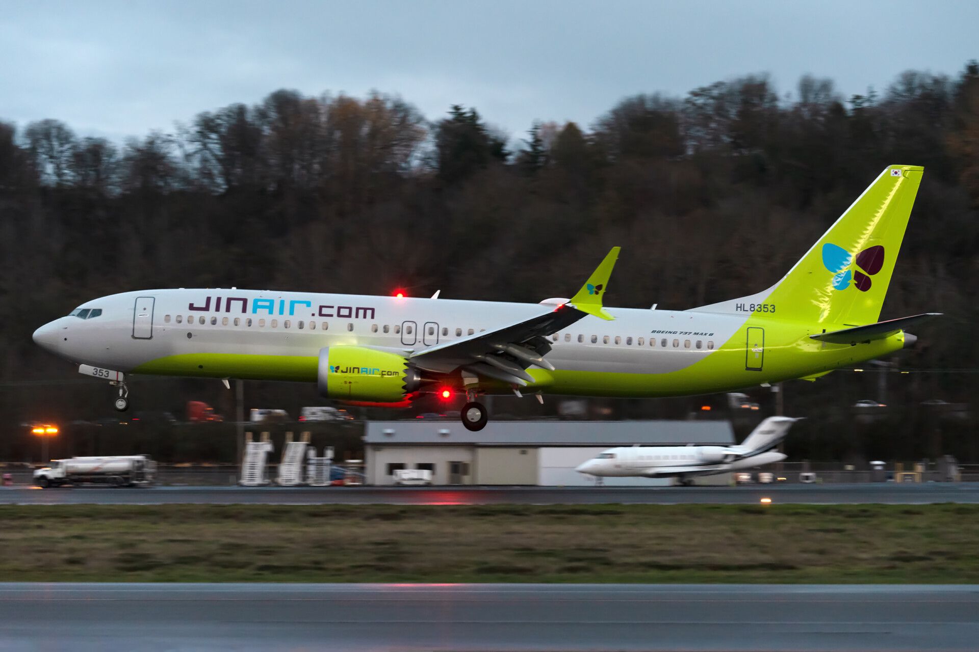 Jin Air 737 MAX