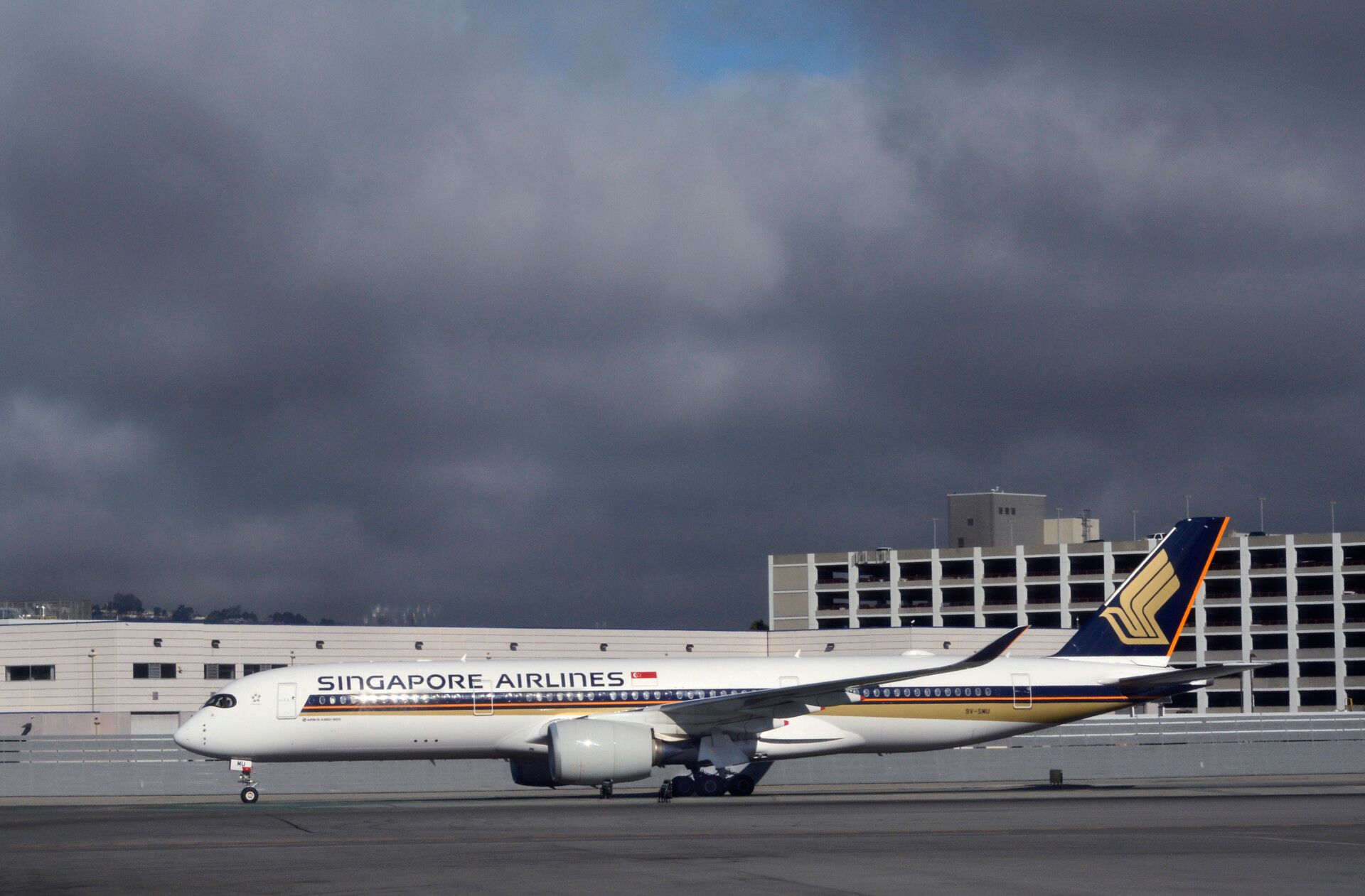 Singapore Airlines A350-900 SFO Getty