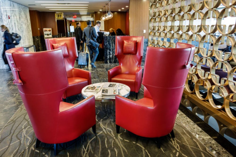American Airlins Admirals Club New York LaGuardia Getty
