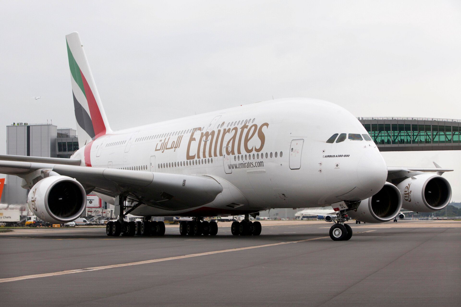 Emirates, Airbus A380, London Gatwick Airport