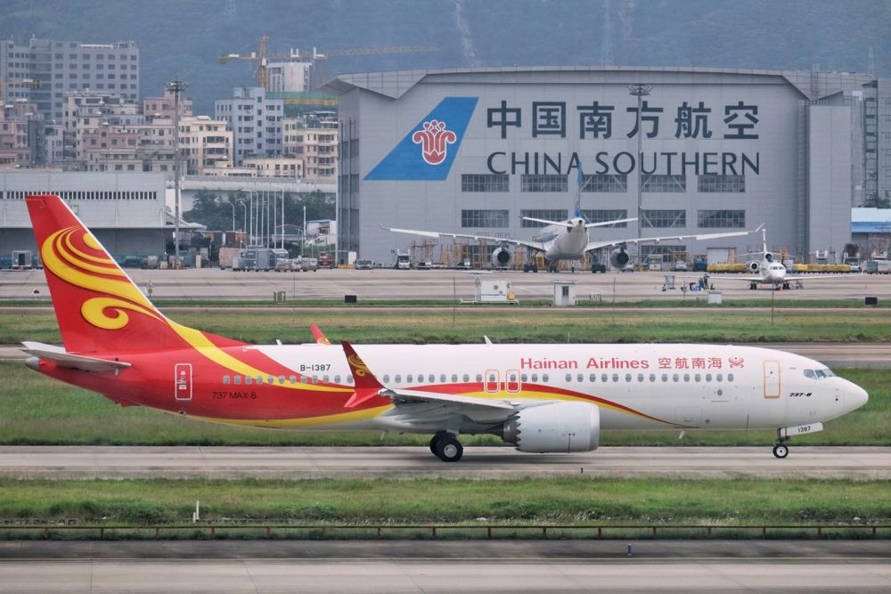 Hainan Airlines 737 MAX 8