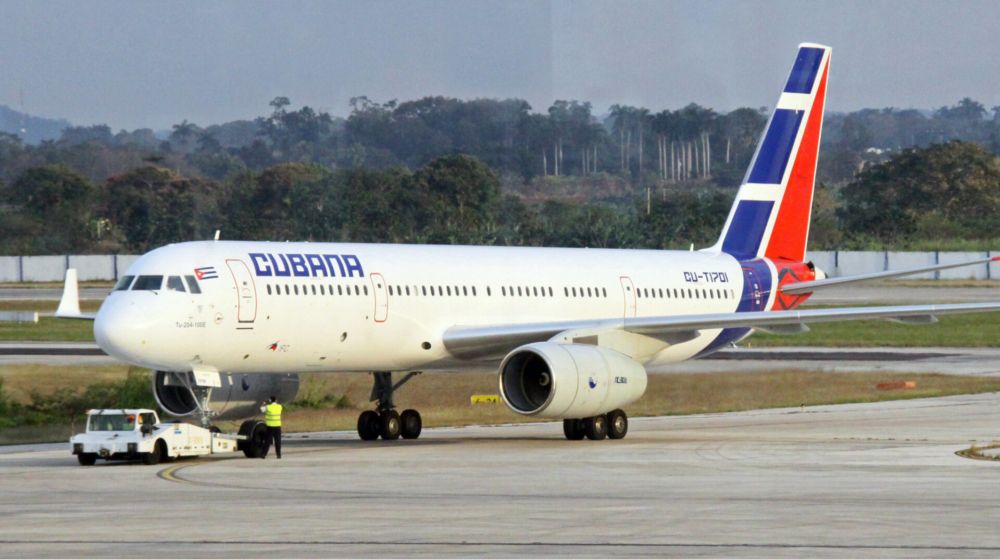 Cubana Tupolev Tu-204