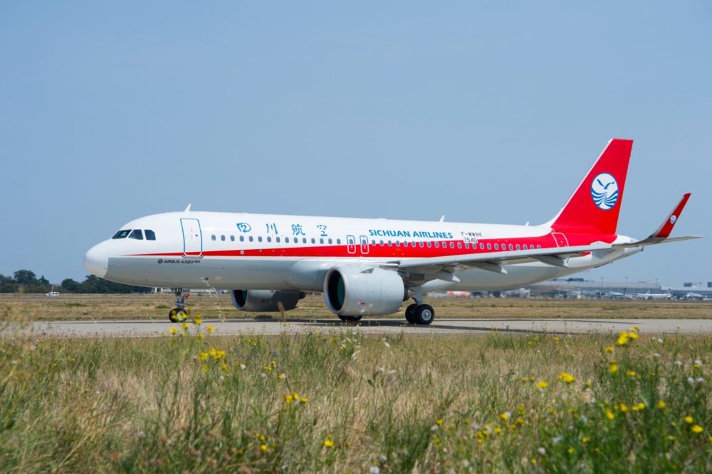 Sichuan Airlines Airbus A320neo