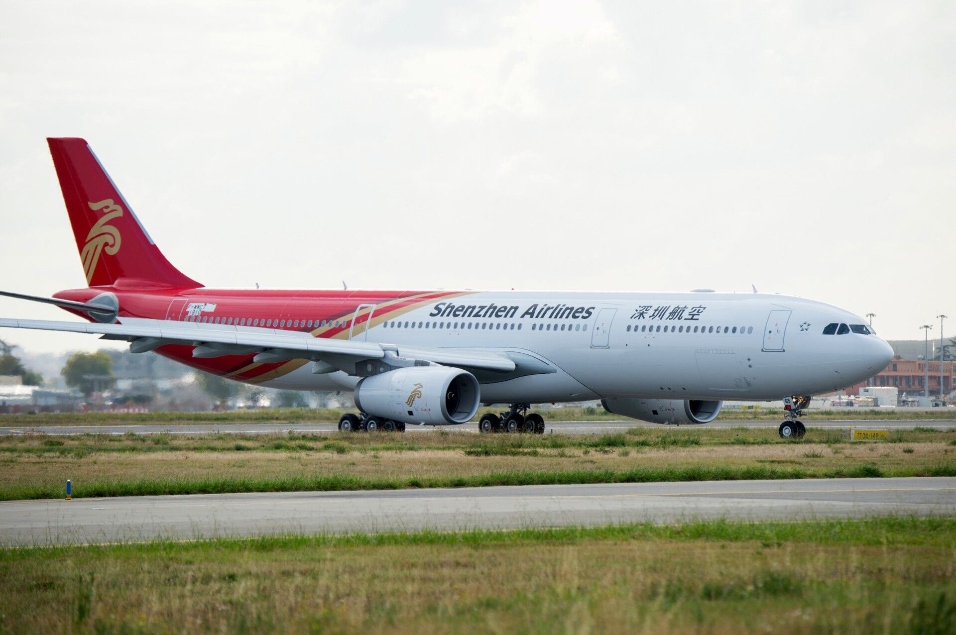 Shenzhen Airlines Airbus A330