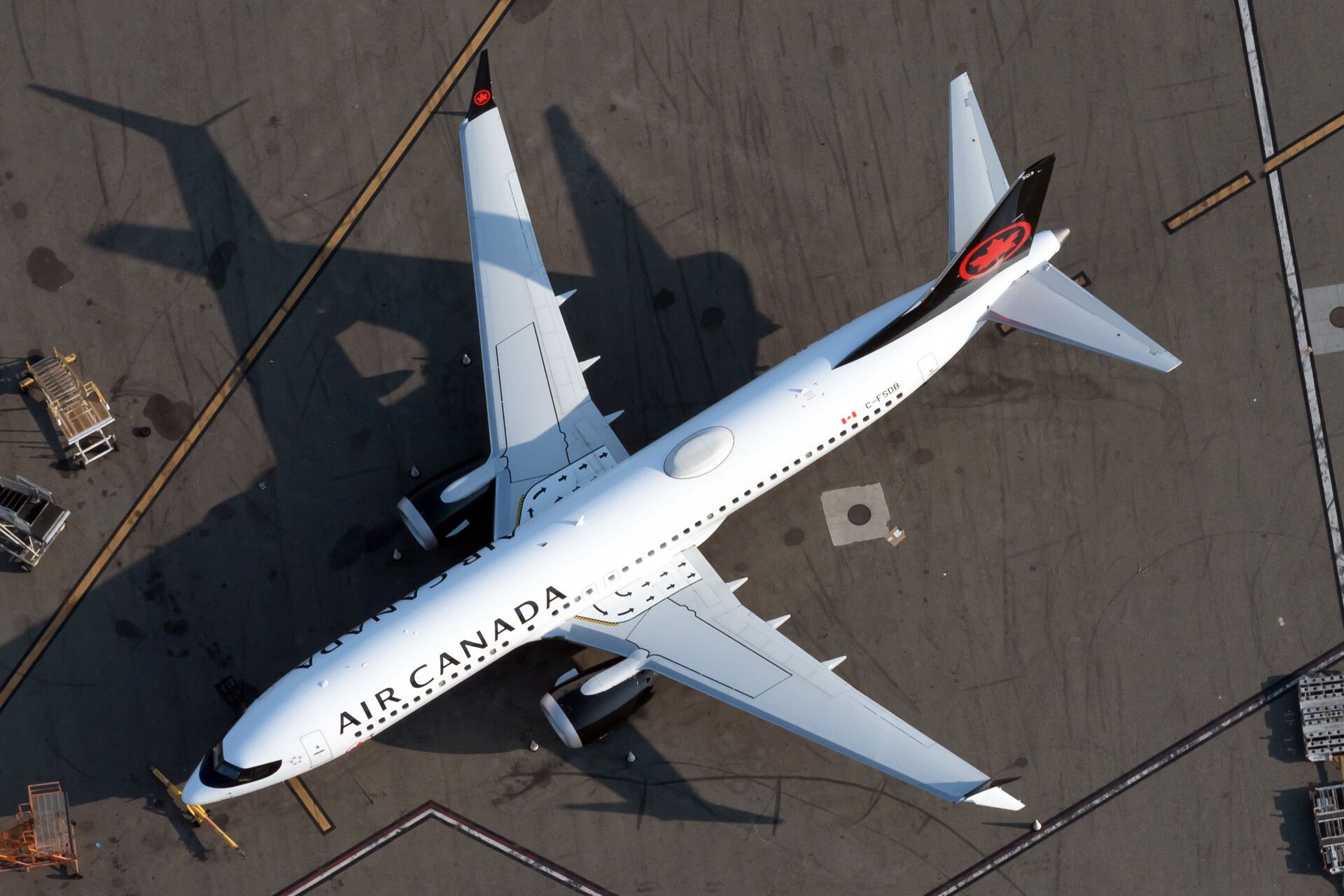 Air Canada 737 MAX 8.