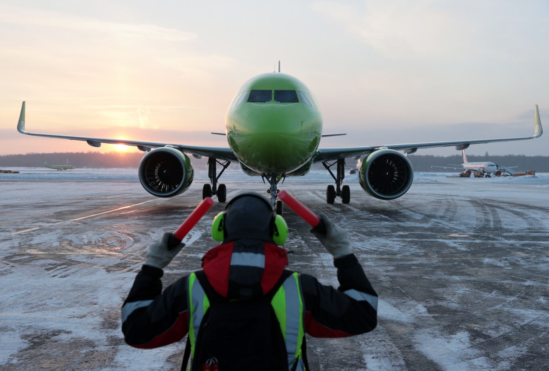 S7 Airlines aircraft performs first flight in Russia on biofuel