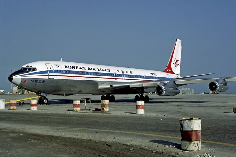 Korean Air Boeing 707