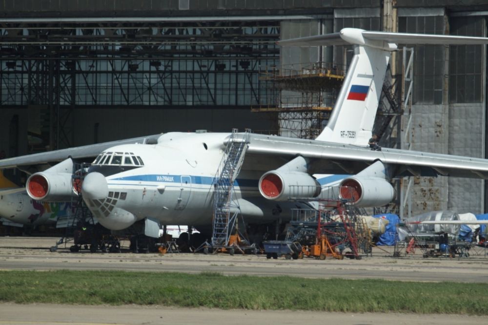Il-76MDK