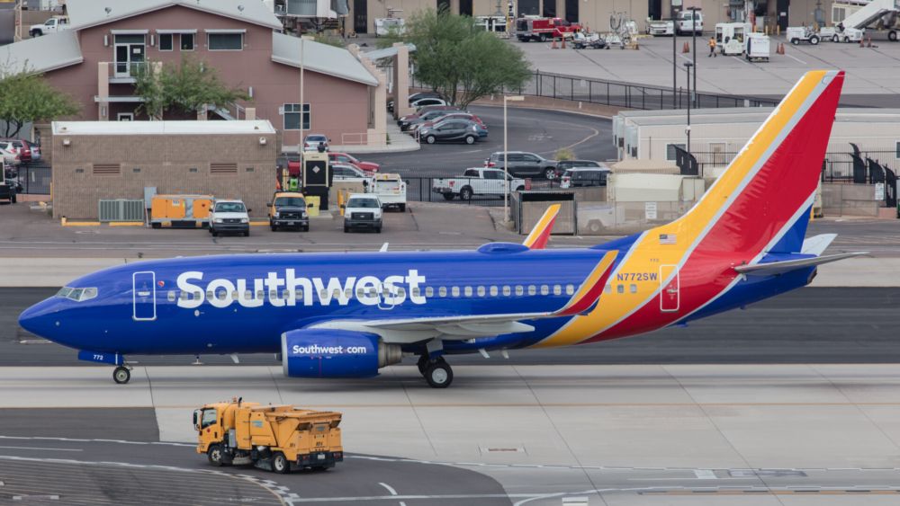 Southwest Airlines 737-700 N772SW at Phoenix Sky Harbor International Airport in 2016