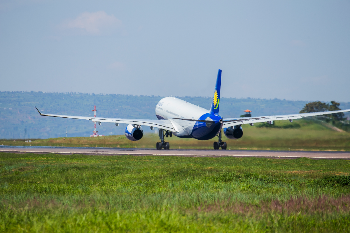 https://www.rwandair.com/wp-content/themes/rwandairajax/imgs/gallery/260517/11.jpg