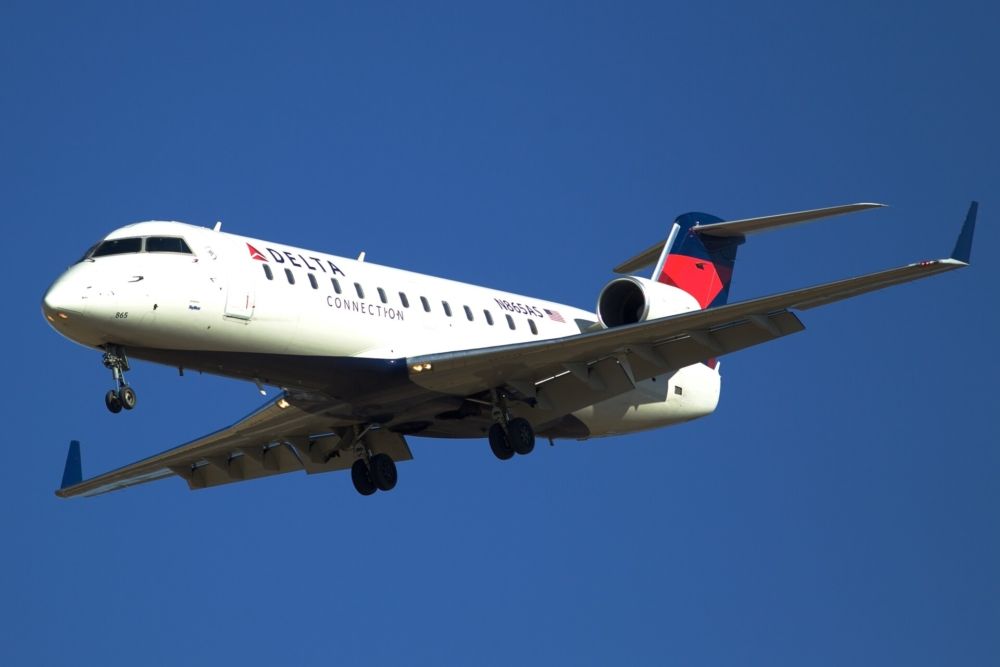 SkyWest Delta CRJ-200